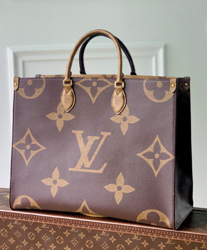 Louis Vuitton OnTheGo Voyage M46823 Brown
